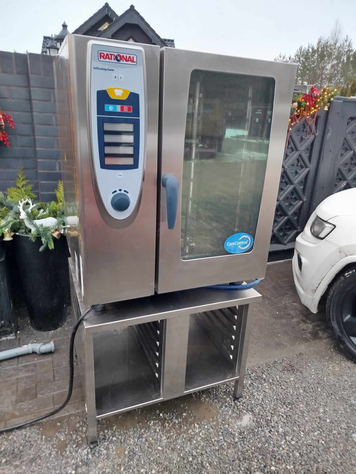 Piec konwekcyjno parowy Rational SCC 101 6 pólek i 10 półek