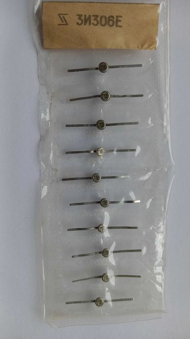 Туннельний диод 3И306Е для ремонту осціллографа .