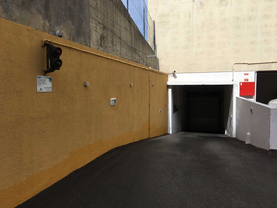 Lugares de Estacionamento/parqueamento em condomínio fechado Xabregas