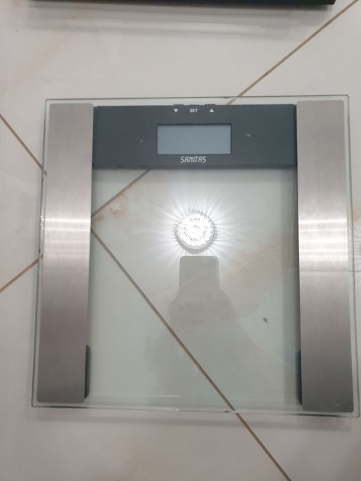 Ваги персональні/електронні/підлогові/напольні