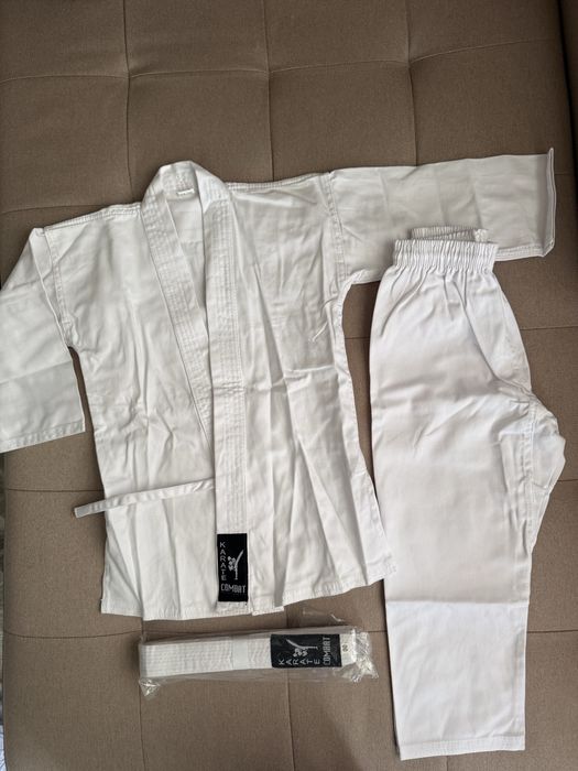 Нове кімоно combat для карате, джиу-джитсу, 120 см