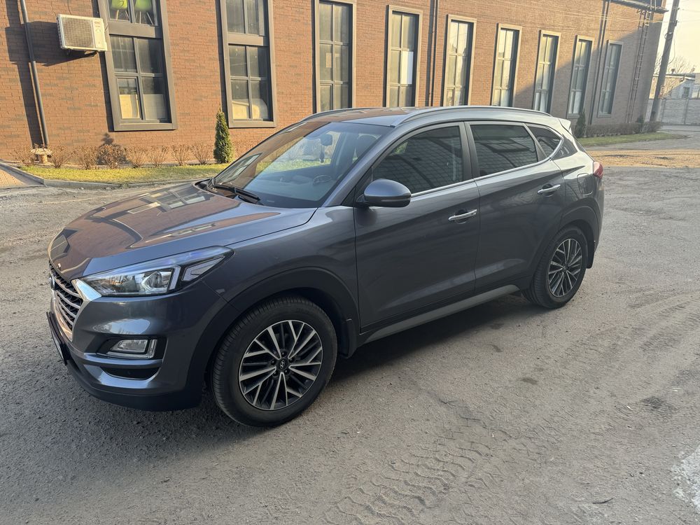 Продам автомобіль Хюндай Туксон