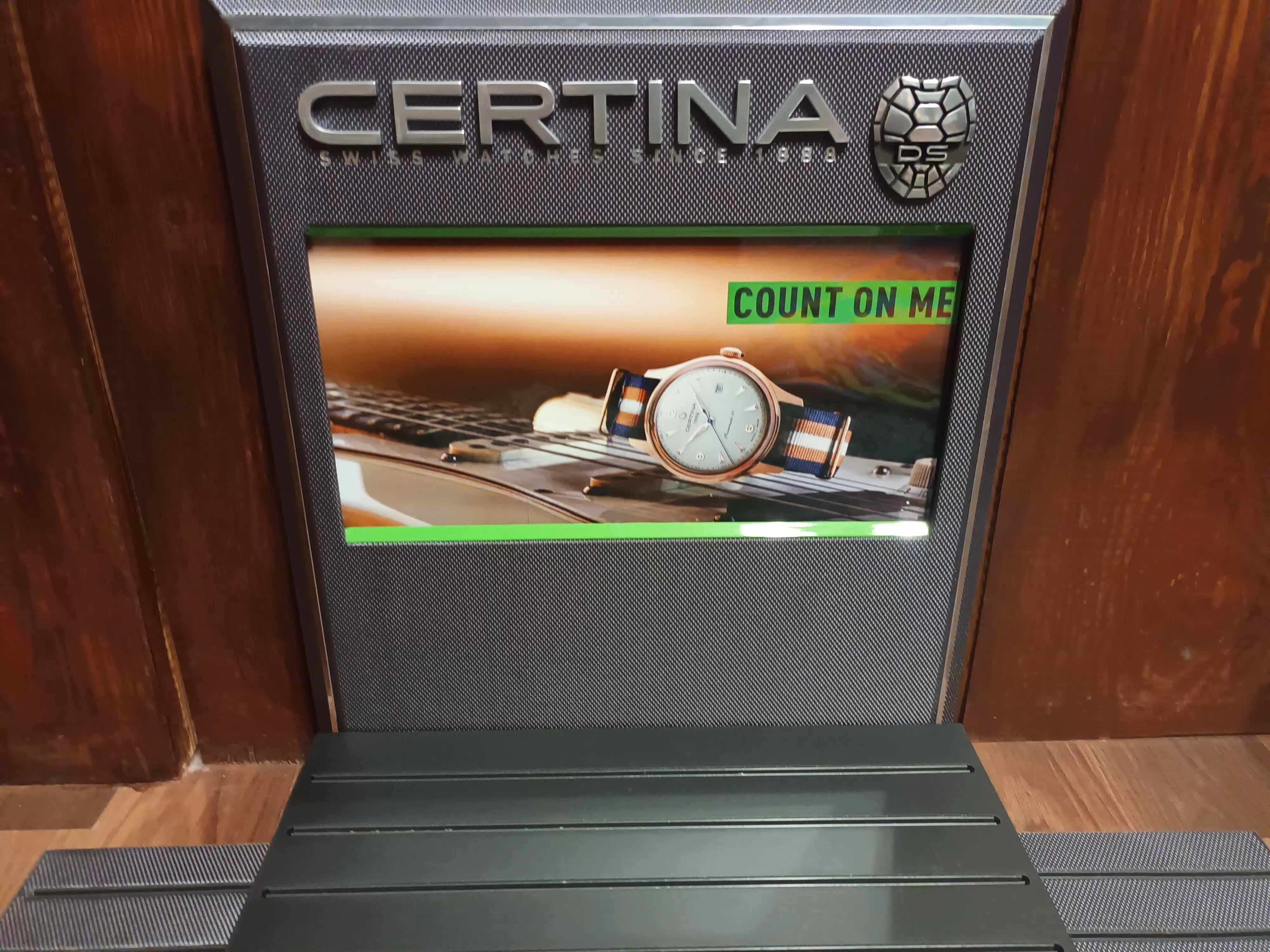 Display zegarka Certina