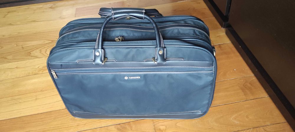 Mala de viagem Samsonite flexível de tamanho médio