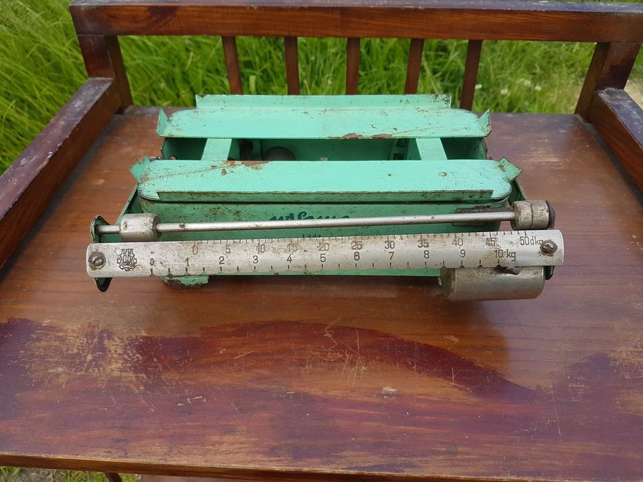 Antyczna waga aptekarska VINTAGE metal PRL