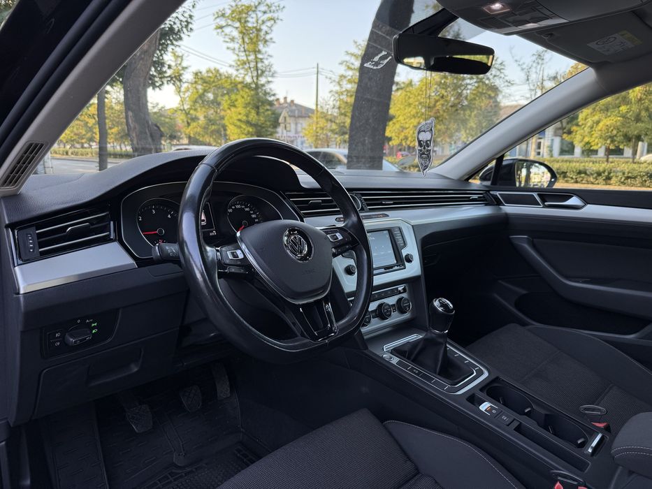 Volksawagen Passat 2015 год, 1.6 дизель, механика