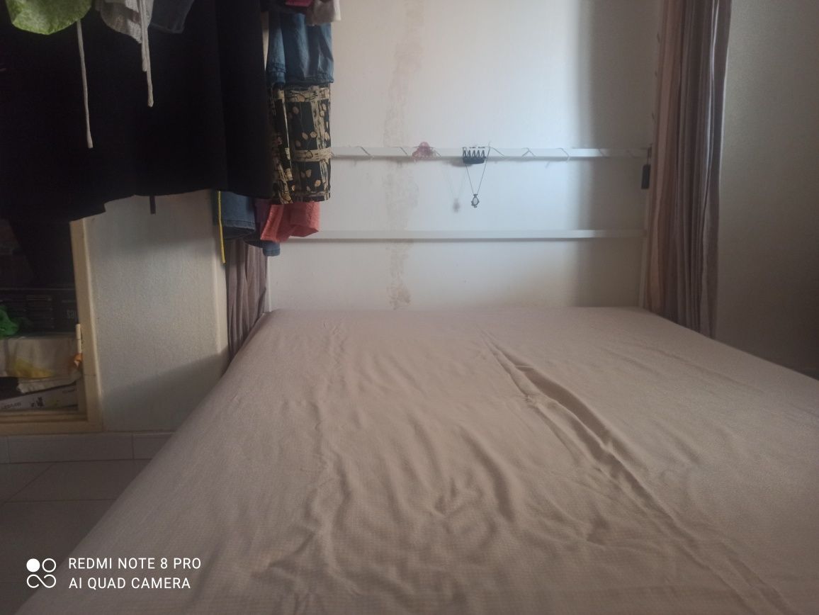 Cama de casal nova