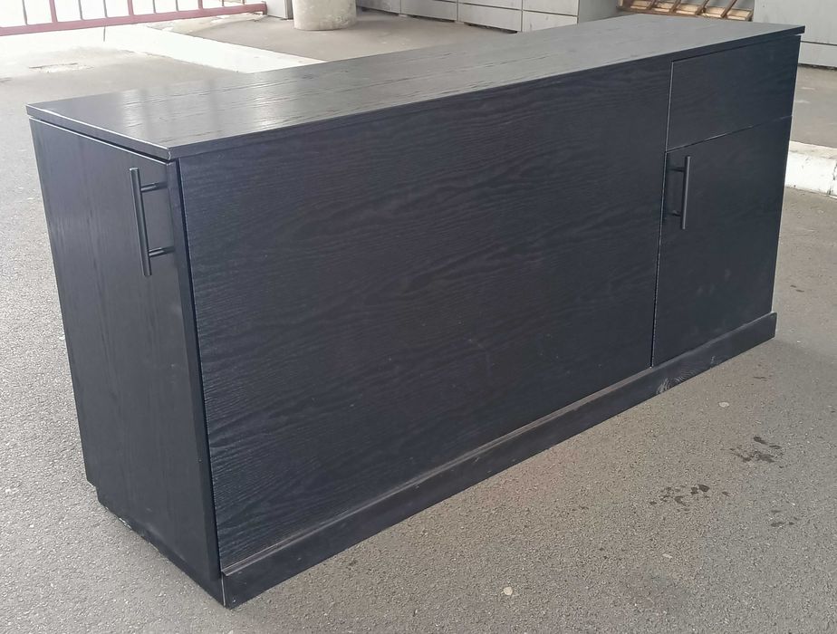 Комод с ящиками и дверцами  для офиса или дома