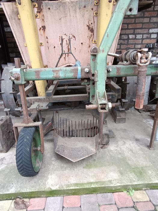 Сажалка заводська