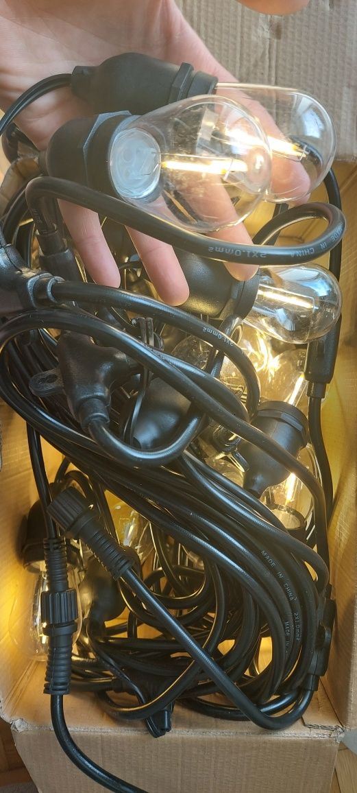 Nowa duża girlanda LED 15 metrów łańcucha świetlny do ogrodu na balkon