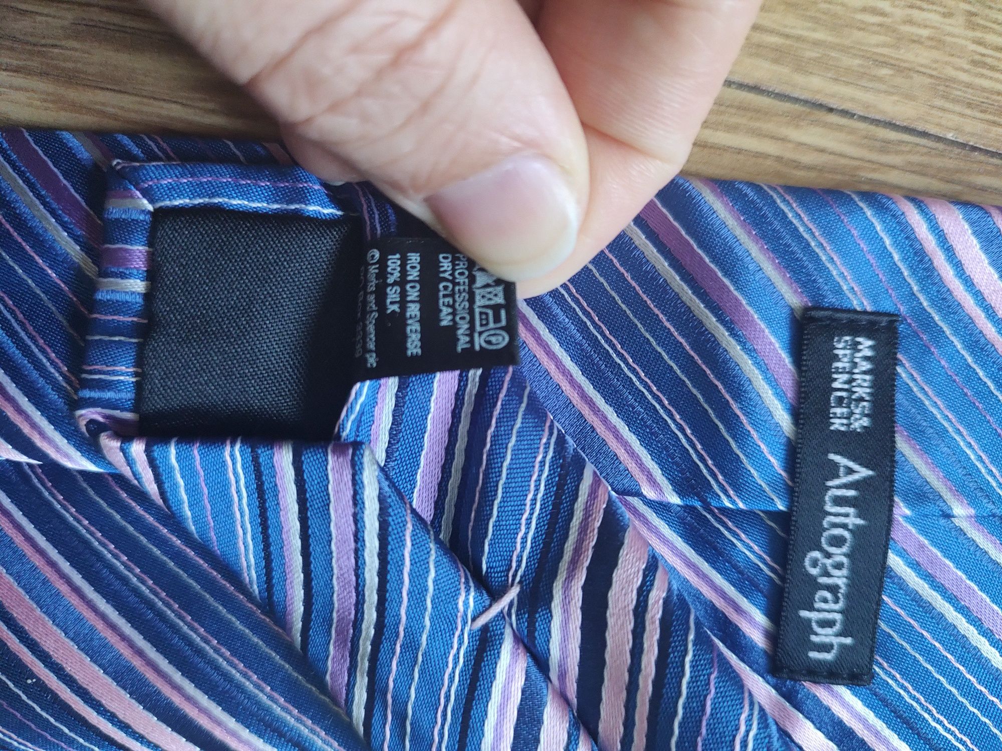 Elegancki krawat M&S męski krawat do pracy biura diagonalne linie nieb