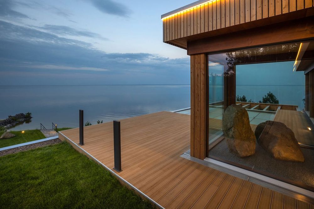 Дом-бункер Джеймса Бонда от KAGER на Киевском море за btc. Свой пляж!