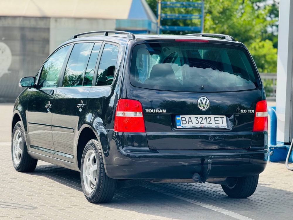 Volkswagen Touran 2.0 дизель автомат
