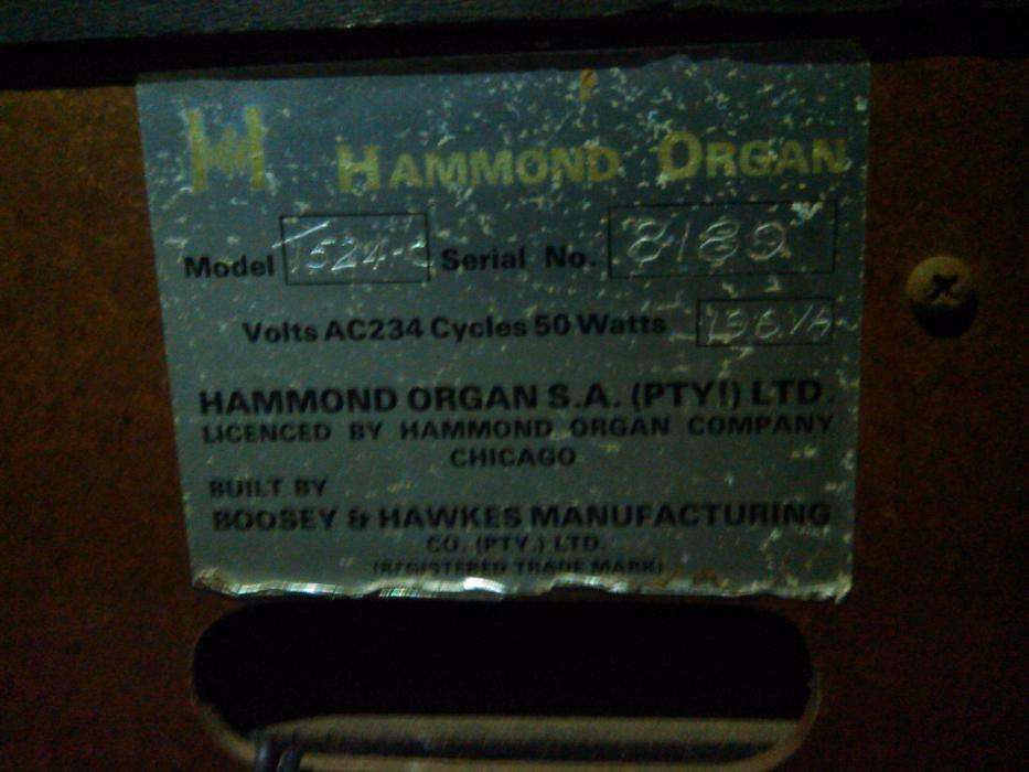 Orgão Vintage HAMMOND T524-C