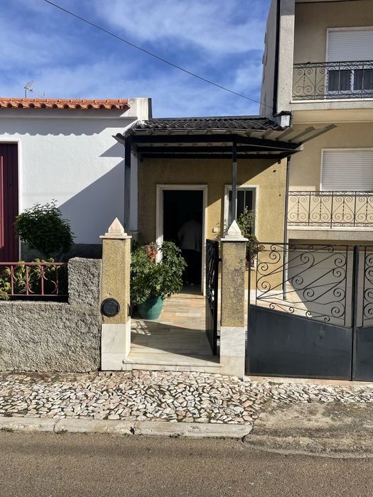 Vende-se espaço para serviços em Campo Maior