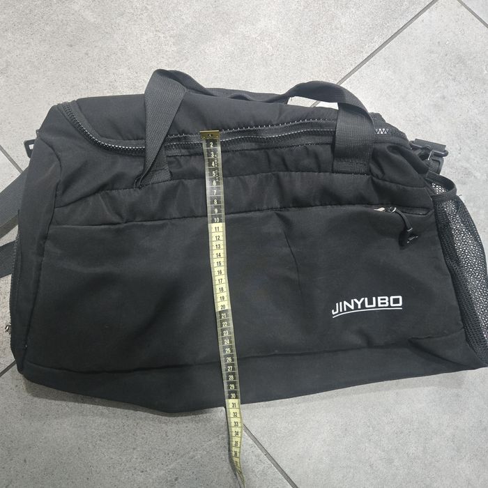 Продам спортивную сумку б/у