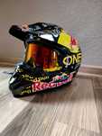 Kask Red Bull + gogle O'neal