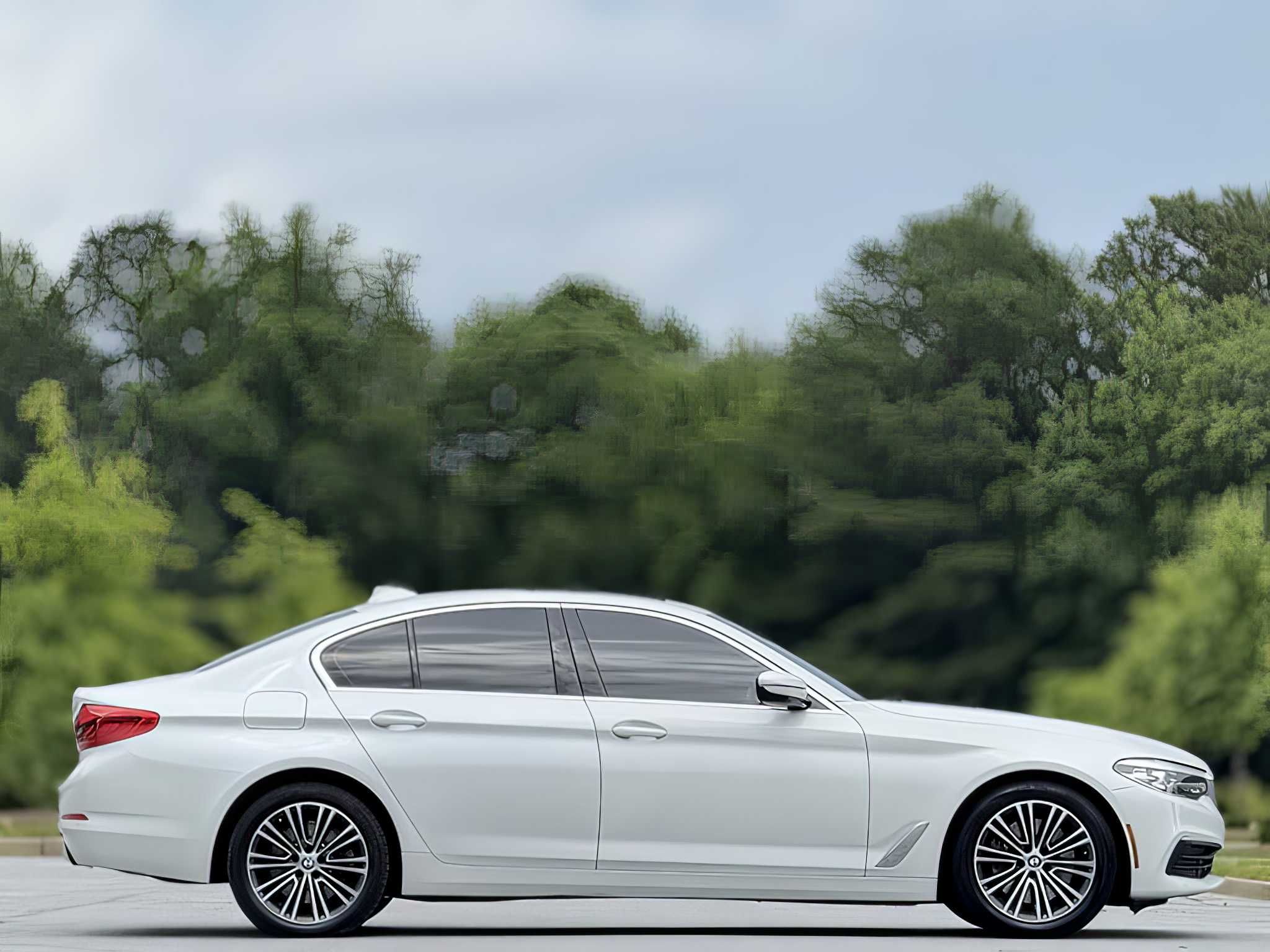 2019 BMW 5 Series 530i