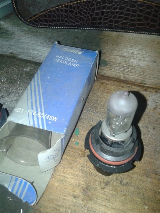 Żarówki samochodowe do auta halogen lamapa Solite HB1 9004 Phoenix
