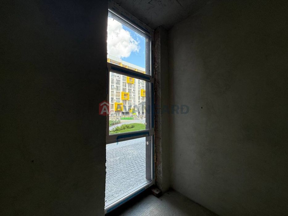 Оренда комерції 84 м2 в Аурум Санрайз на Пимоненка / фасадне