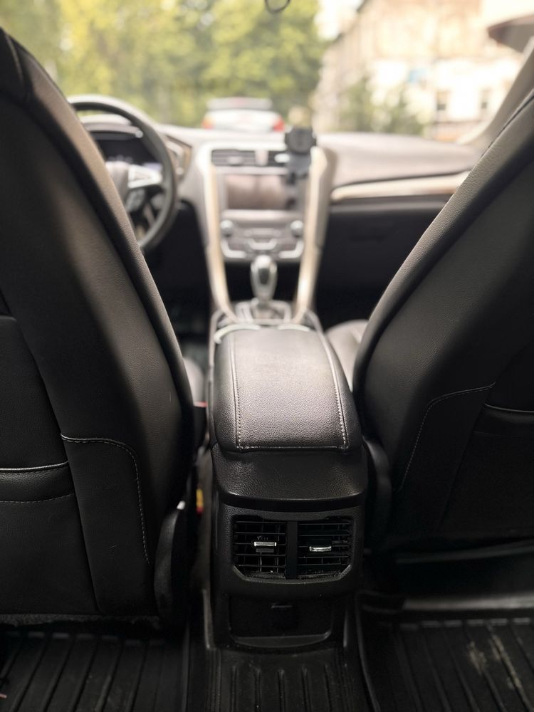 Продам Ford fusion 2016