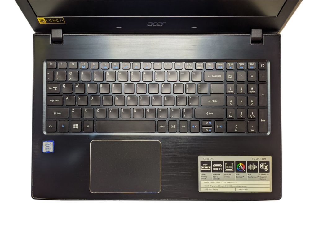 Acer Aspire E5-575 15,6 i3-7100U 8/ SSD 128Gb/ HDD 1т exelent