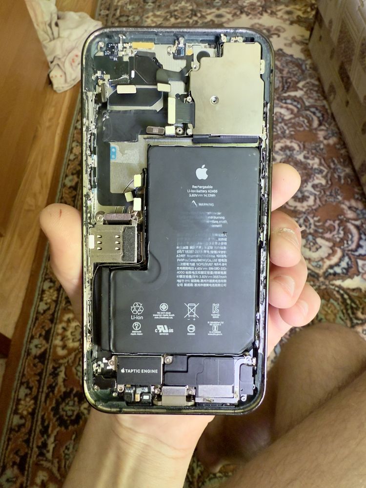 Iphone 12 Pro Max по запчястям в наличии есть все