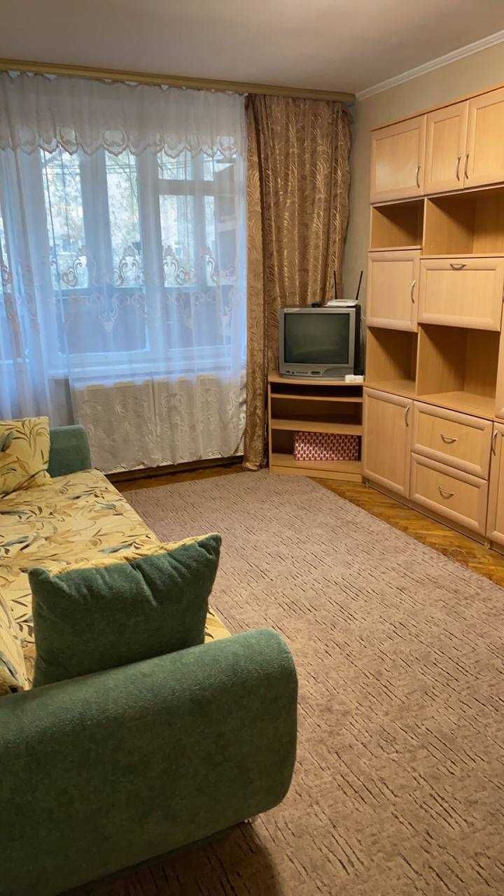 вул. Ірини Бекешкиної (Карбишева), 1/29, Дніпровський р-н. 3/9 пов.