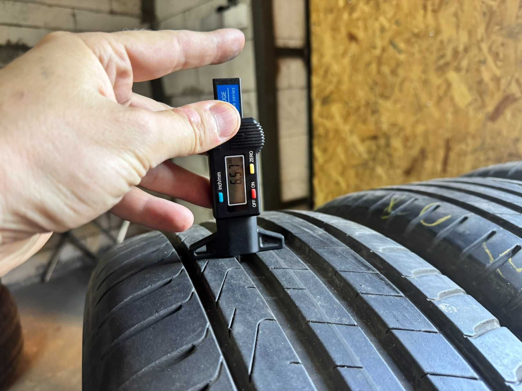 235 45 18  Pirelli Cinturato P7 комплект літо