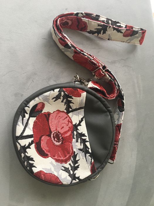 Okrągła torebka handmade