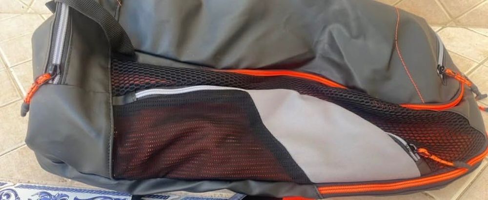 Mochila de 40 litros nova