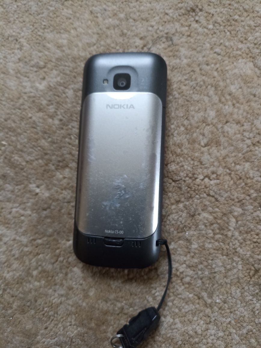 Telefon komórkowy Nokia C5