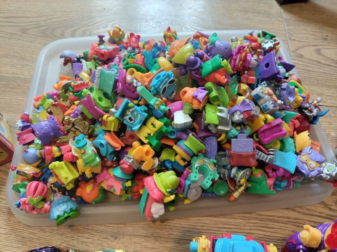 Figurki super zings i super things