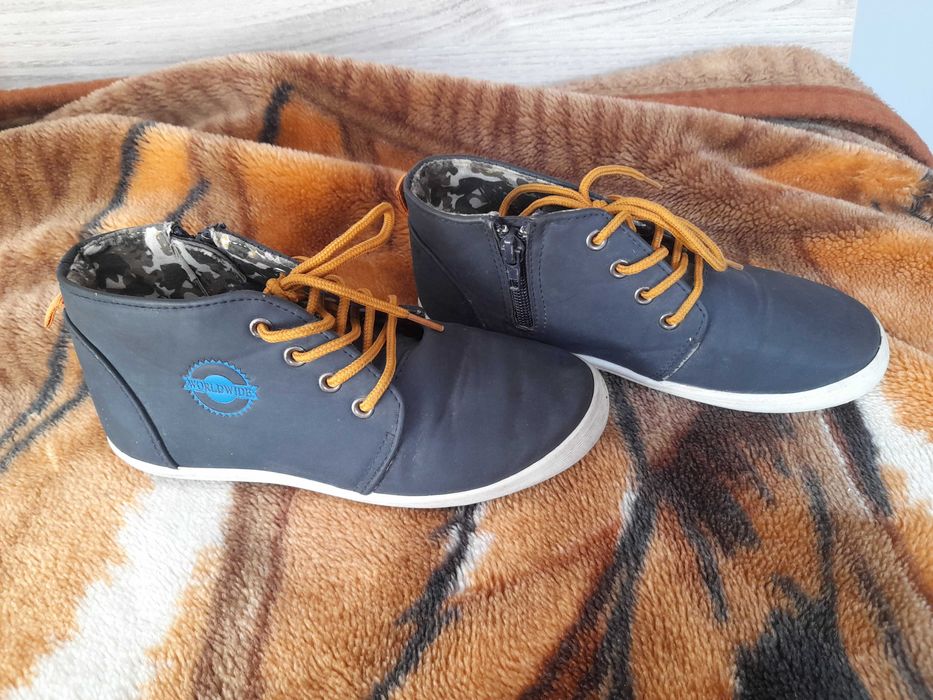 Buty wiosenne, przejsciówka r 30