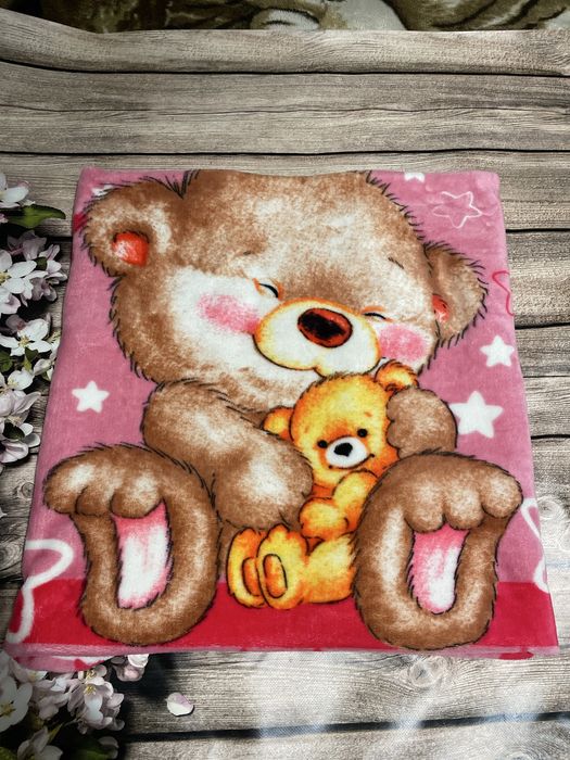 Набір постіль молоковідсмоктувач Avent мобіль BabyLove пелюшки іграшки