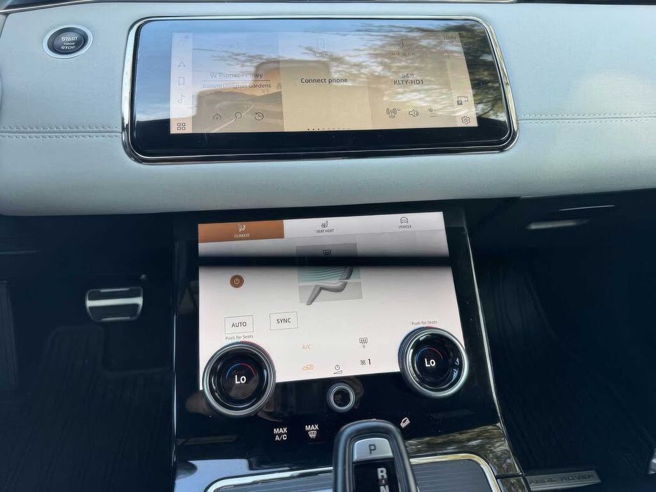 Land Rover Range Rover Evoque P300 R-Dynamic S      2021