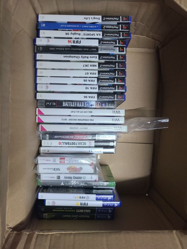 Lote 26 jogos PlayStation diversos
