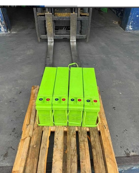 Аккумуляторы гелевые 100Ah 12V. Батарея для ИБП, инвертора, котла