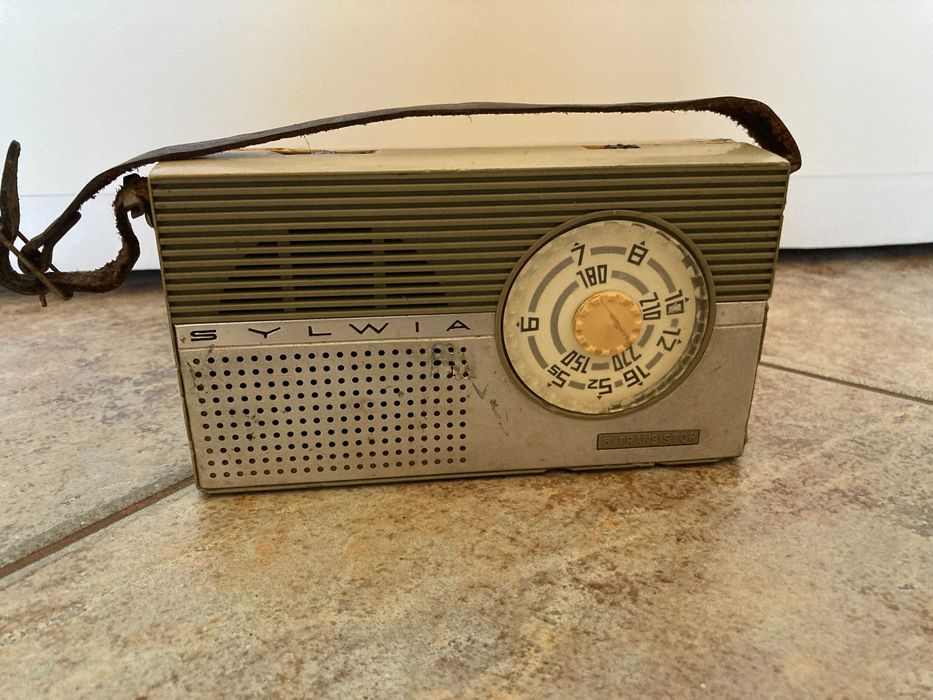 Stare radio UNITRA Eltra Sylwia MOT 633