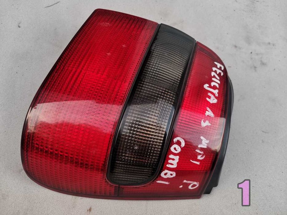 Skoda Felicia Kombi Lampa prawy tył PT