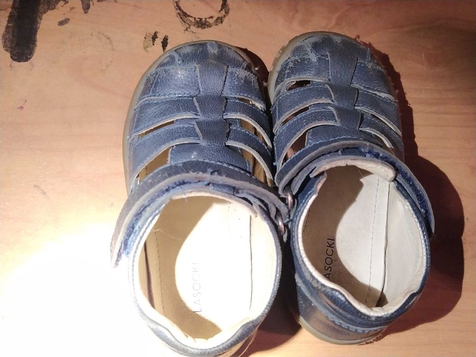 Lasocki Kids Skórzane sandały granatowe CCC rozmiar 23