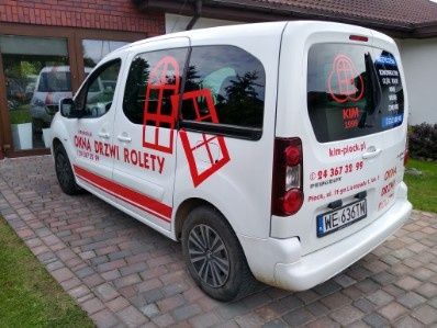 Naklejki na samochód reklama Płock