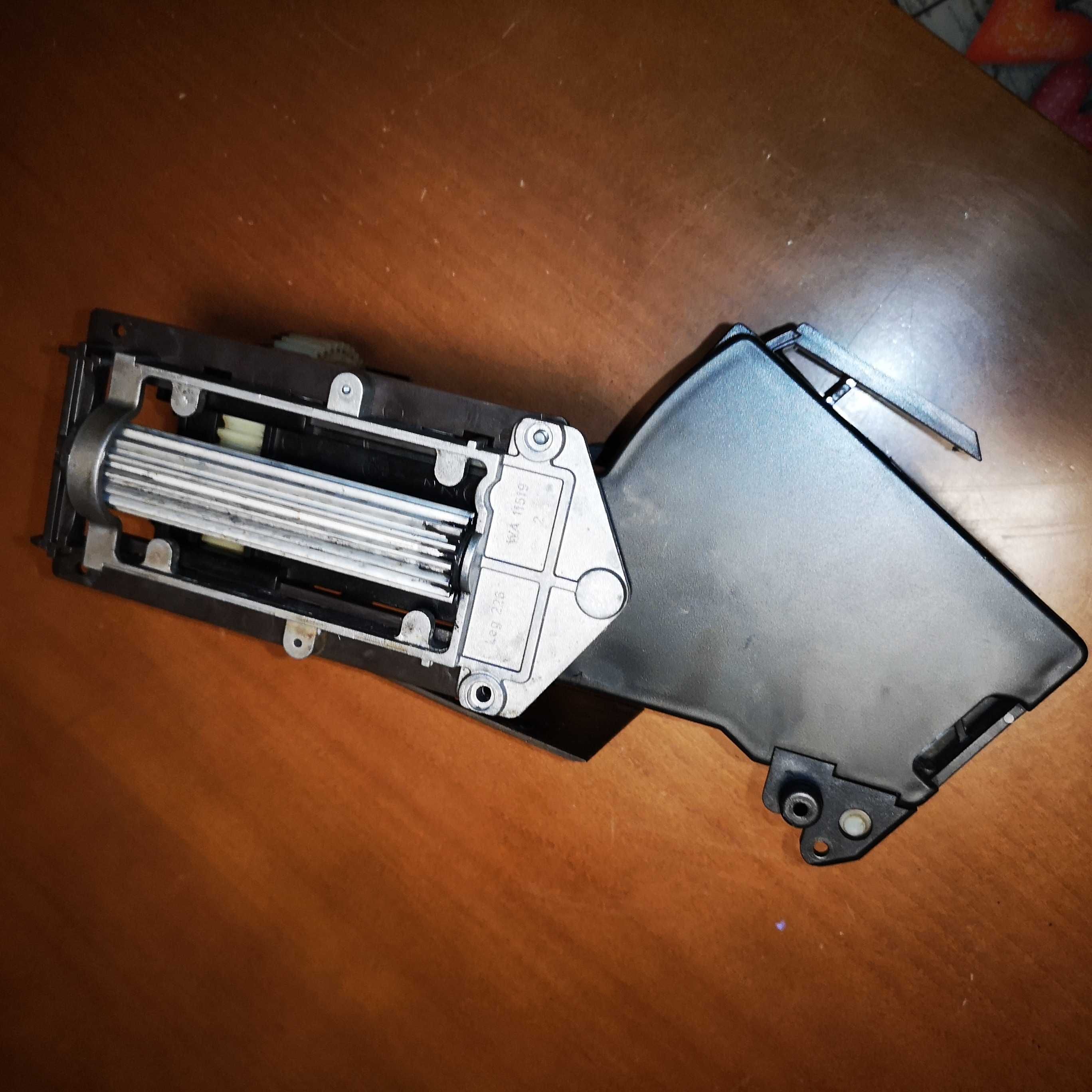 Jura Z5 E8 W8 Części Młynek Grzałka Zaparzacz Dysza Wylewka Zbiornik