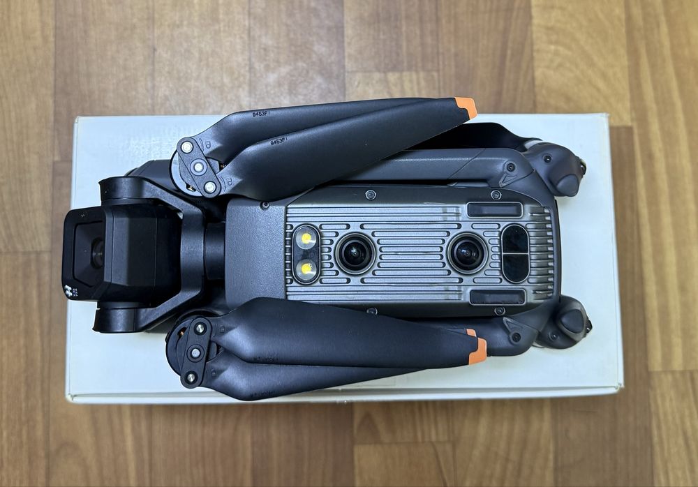 Комплект дрон Dji mavic 3 classic