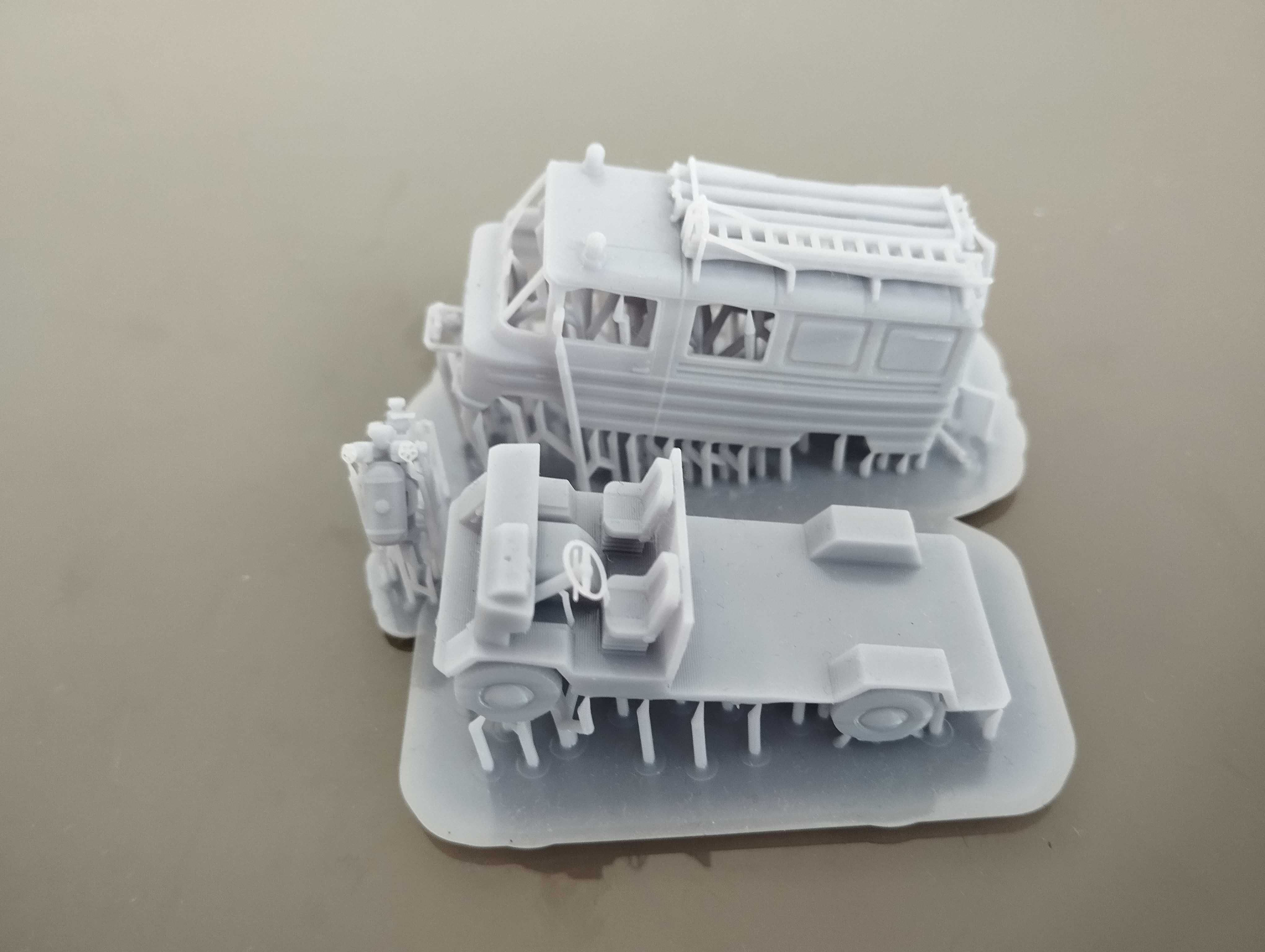 Model samochodu strażackiego ŻUK A15 - zestaw żywiczny w skali H0 1/87