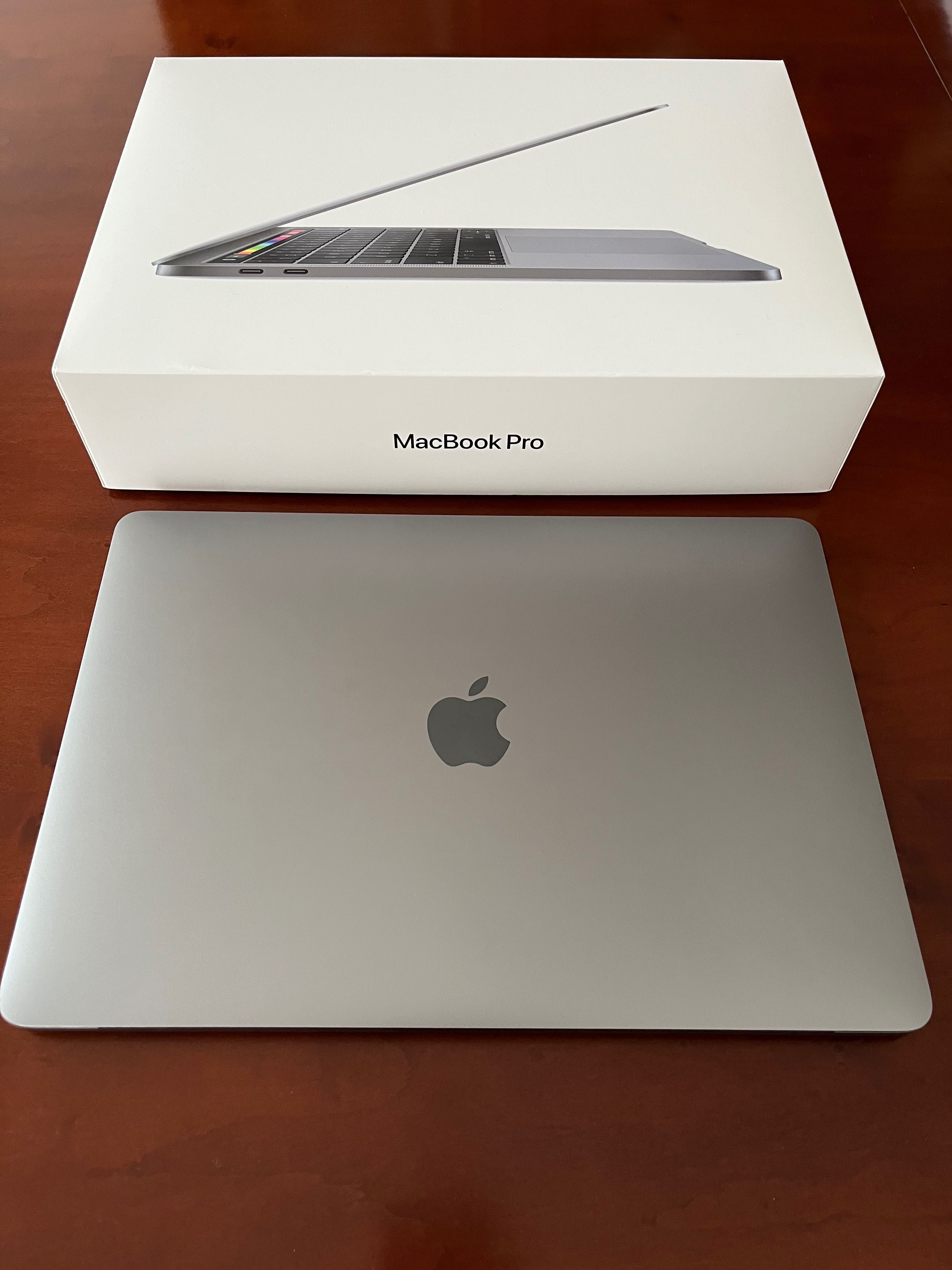 Macbook Pro 13” Touch Bar Intel Core i5 3.9 GHz RAM 8 Gb SSD 256 Gb
