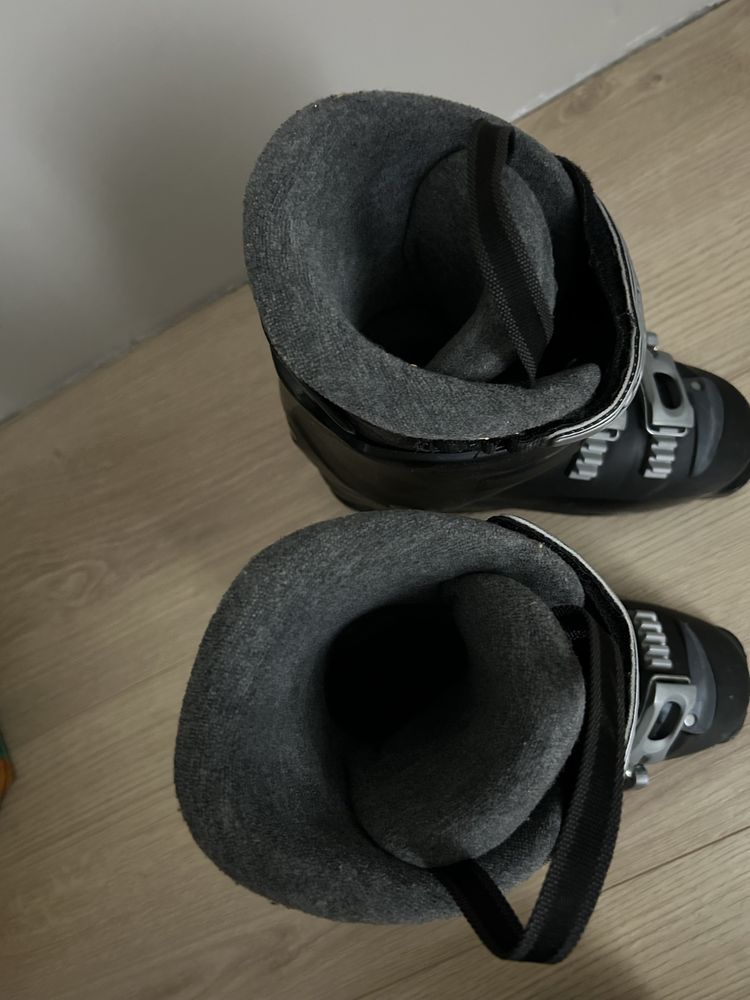 Buty narciarskie Salomon 37 1/3 23,5 cm damskie thermo fit