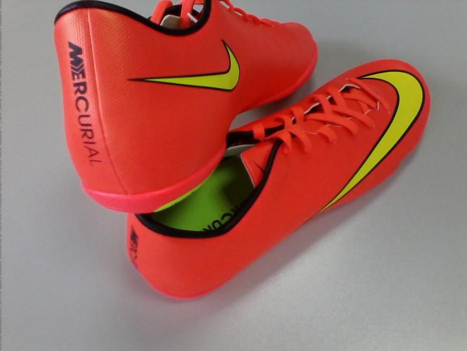 Sapatilhas FUTSAL Nike Mercurial Victory nº 42,5 - novas