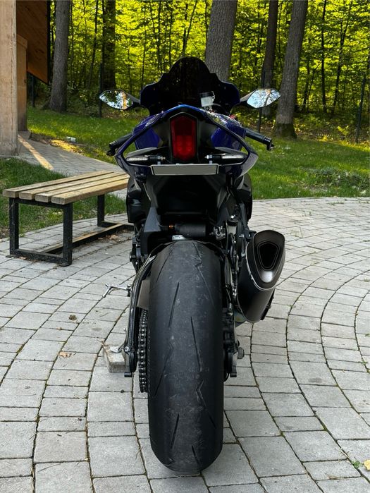 Yamaha YZF-R1 2019 року Akrapovic