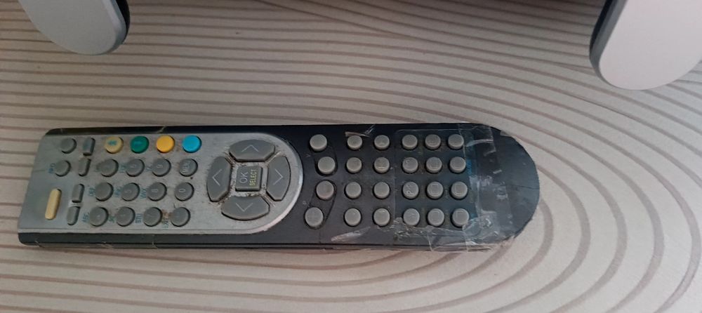 Telewizor 19 cali plus dekoder